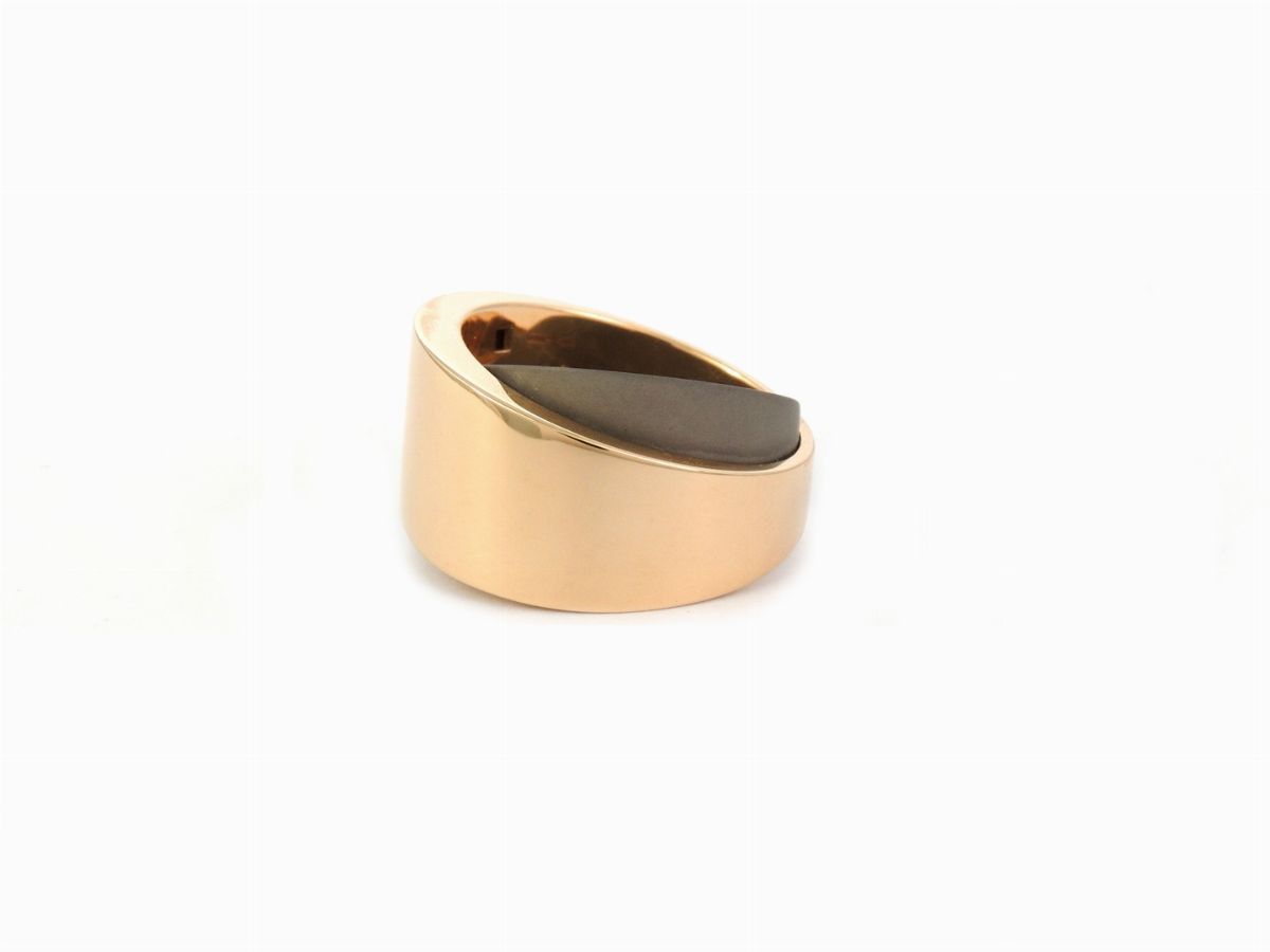 Anello Vhernier "tourbillon" in Oro Rosa e Titanio