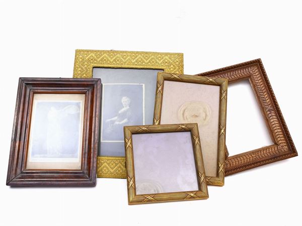 Eight small frames lot