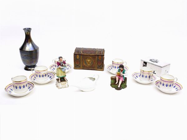 A curiosity lot  (early 20th century)  - Auction Antiquities, Interior Decorations and Vintage  from the Panarello Gallery in Taormina - Maison Bibelot - Casa d'Aste Firenze - Milano
