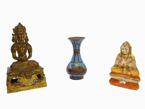 An oriental curiosity lot  - Auction Antiquities, Interior Decorations and Vintage  from the Panarello Gallery in Taormina - Maison Bibelot - Casa d'Aste Firenze - Milano