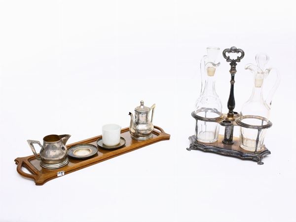 A table accessories lot  (early 20th century)  - Auction Antiquities, Interior Decorations and Vintage  from the Panarello Gallery in Taormina - Maison Bibelot - Casa d'Aste Firenze - Milano