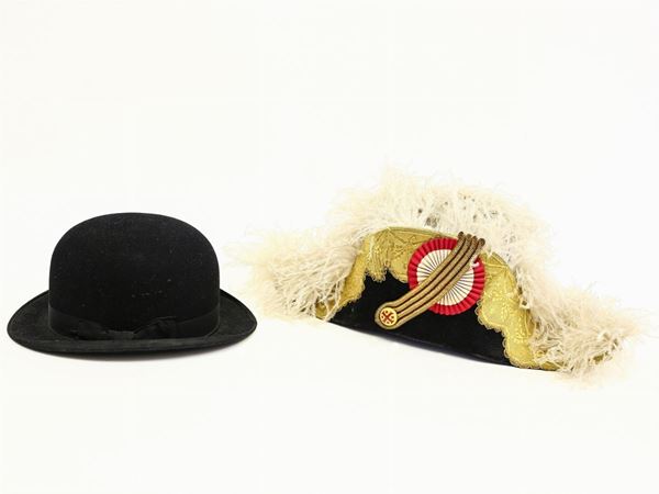 Two hats  (early 20th century)  - Auction Antiquities, Interior Decorations and Vintage  from the Panarello Gallery in Taormina - Maison Bibelot - Casa d'Aste Firenze - Milano