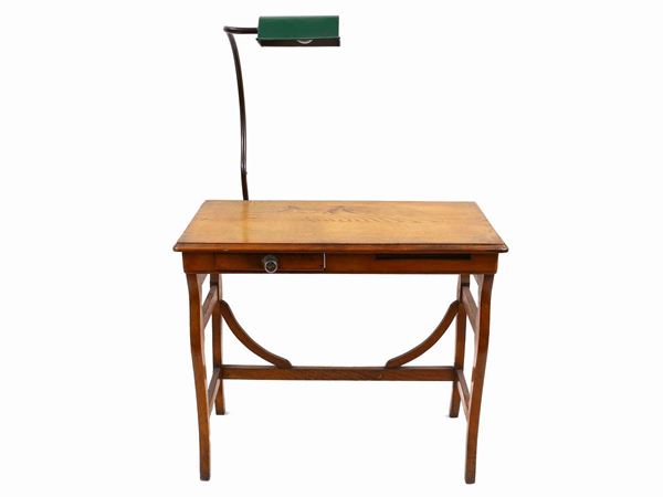 An oak writing table  (early 20th century)  - Auction Antiquities, Interior Decorations and Vintage  from the Panarello Gallery in Taormina - Maison Bibelot - Casa d'Aste Firenze - Milano