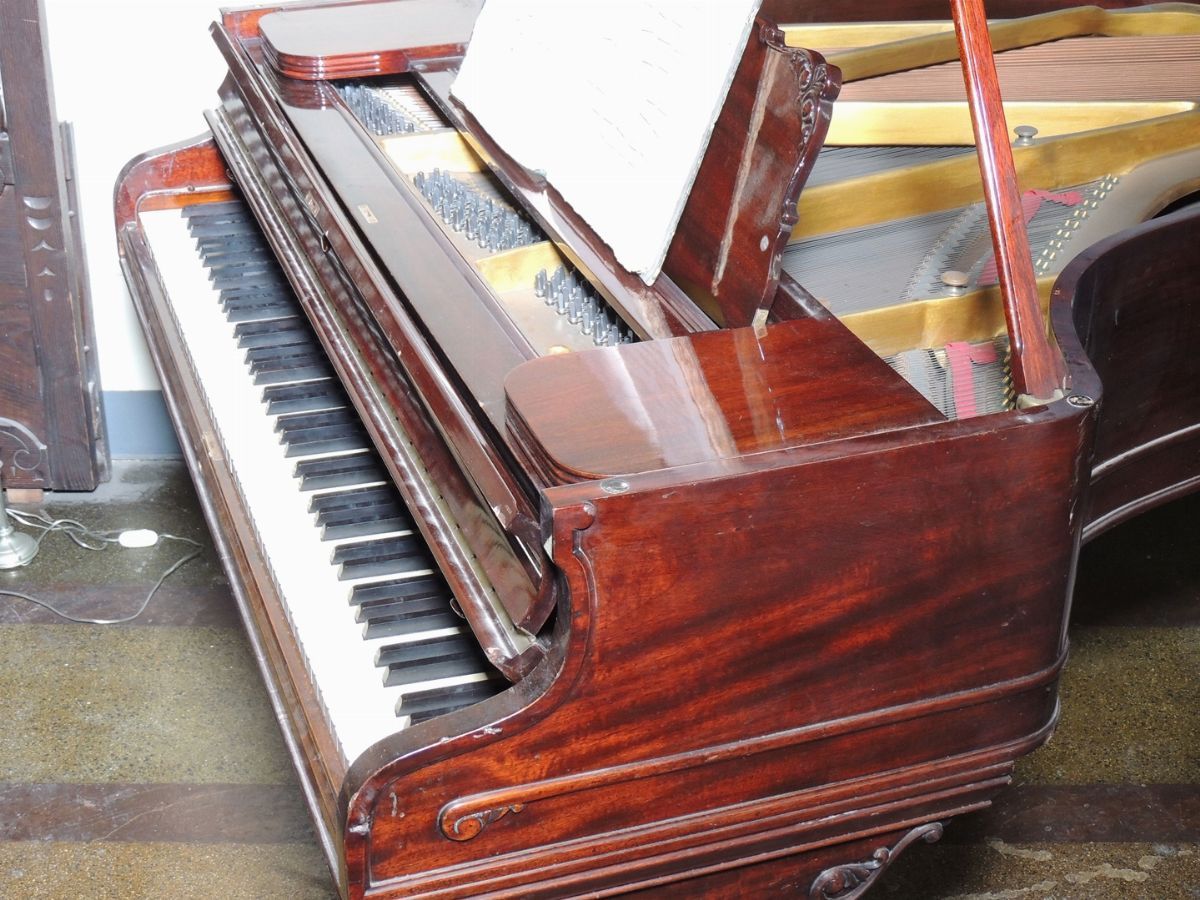 Pianoforte Starr "minum Grand"
