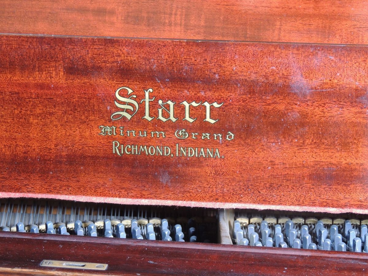 Pianoforte Starr "minum Grand"