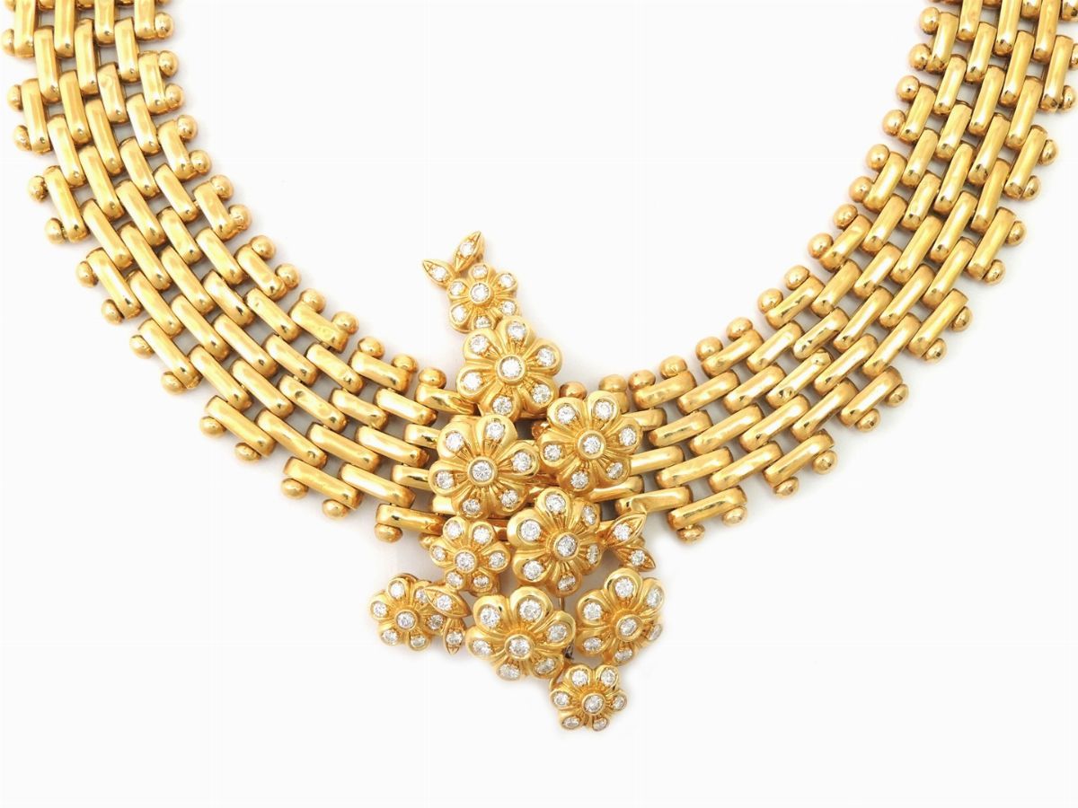 Parure Spallanzani Girocollo/spilla Scomponibili e Orecchini in Oro Giallo e Diamanti
