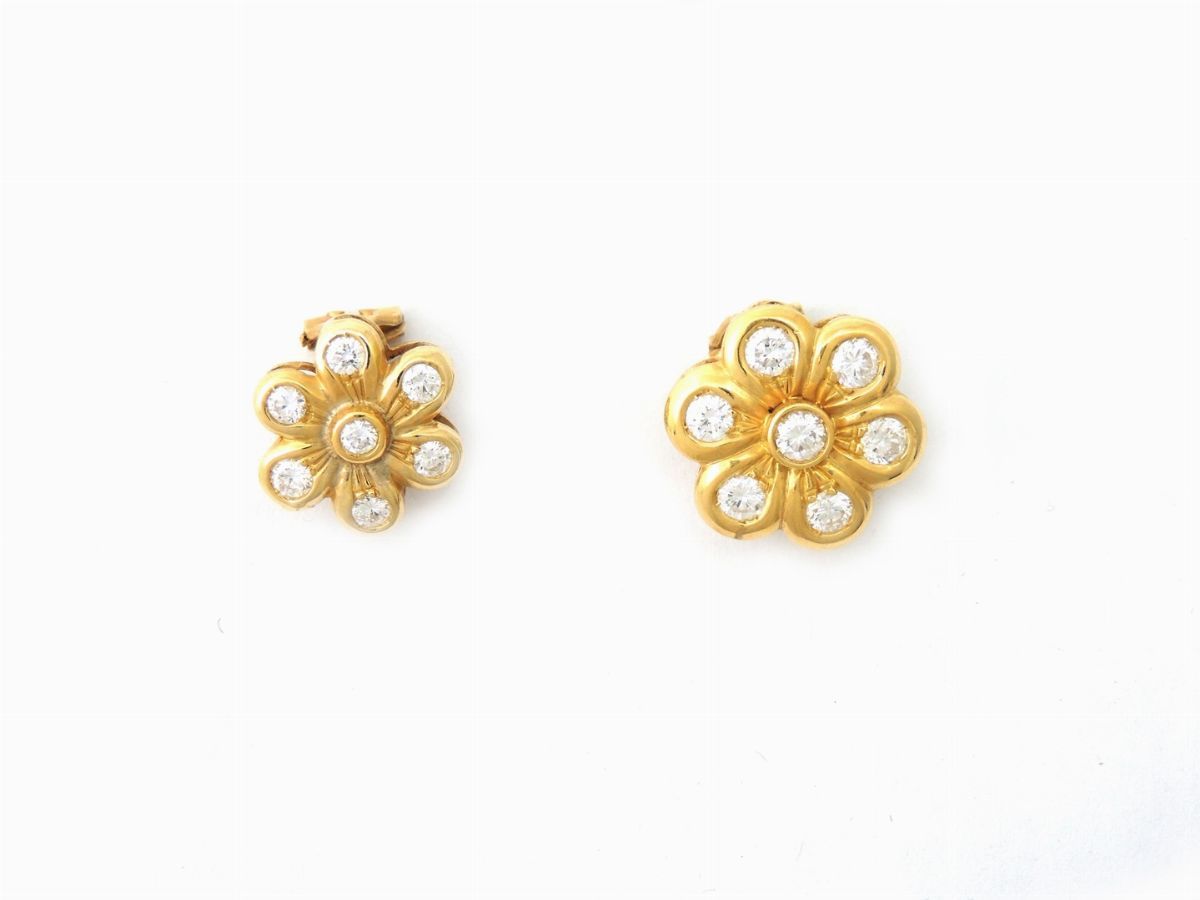 Parure Spallanzani Girocollo/spilla Scomponibili e Orecchini in Oro Giallo e Diamanti