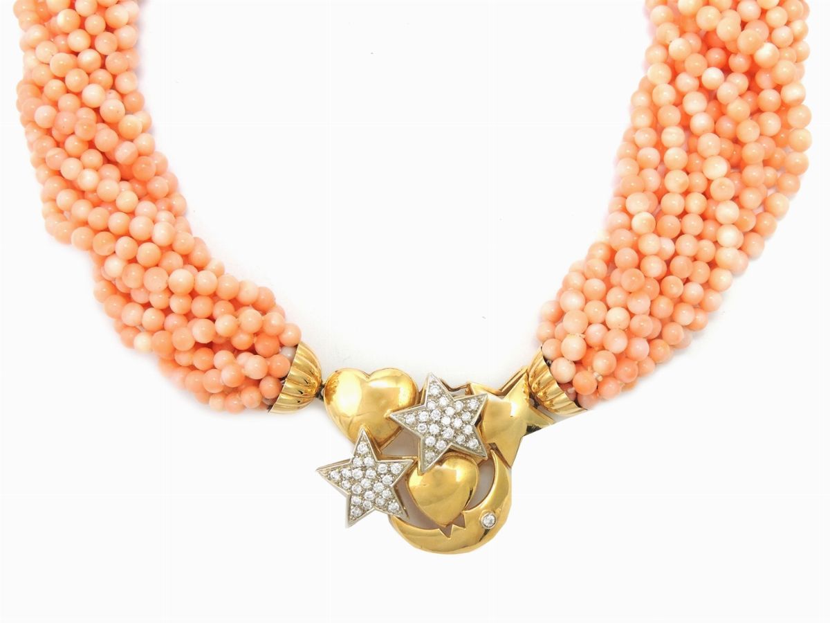 Demi Parure Girocollo e Orecchini in Oro Giallo, Diamanti e Corallo Rosa