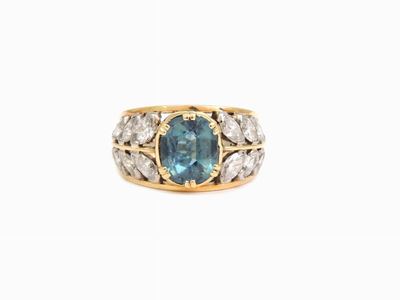 Anello in Oro Giallo e Bianco con Diamanti e Zaffiro