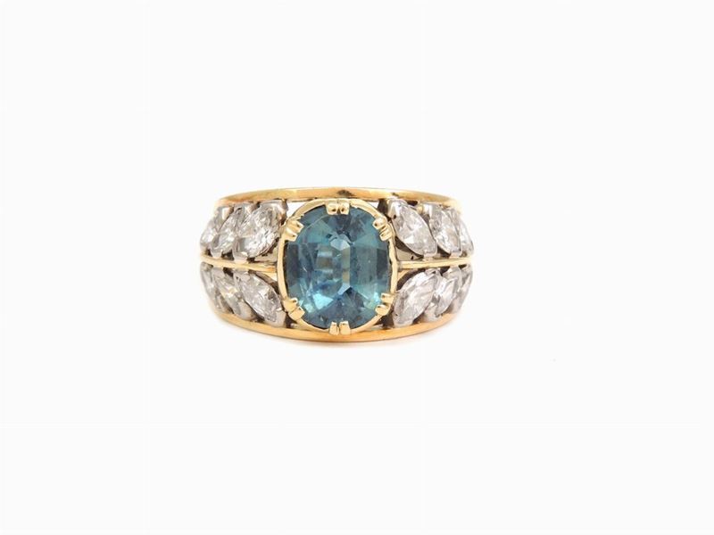 Anello in Oro Giallo e Bianco con Diamanti e Zaffiro