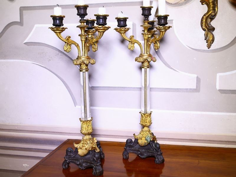 Coppia di Candelabri in Bronzo Dorato e Patinato e Cristallo