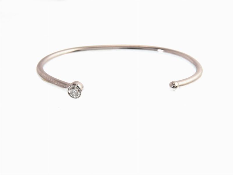 Bracciale Rigido in Oro Bianco con Diamante