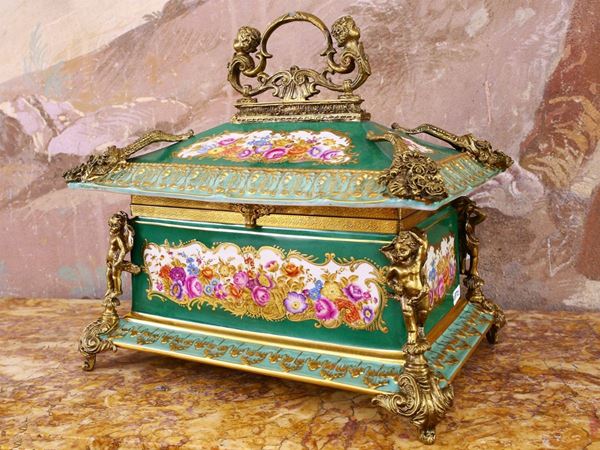 A large Sevres porcelain casket