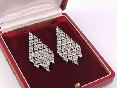 Orecchini Pendenti in Oro Bianco e Diamanti