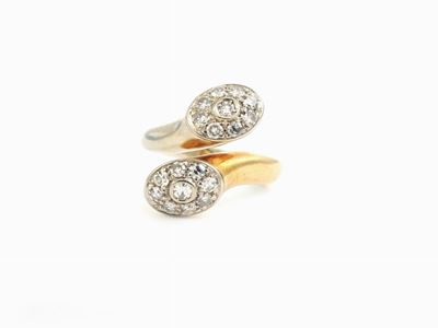 Anello Contrarié in Oro Giallo e Bianco con Diamanti
