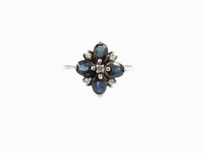 Anello in Oro Bianco Diamanti e Zaffiri