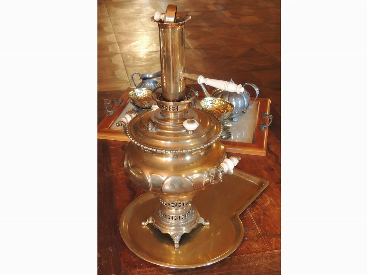 Samovar in Ottone
