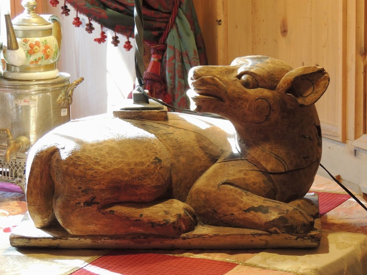 Coppia di Grandi Lumi in Legno Tenero e Ferro Battuto
