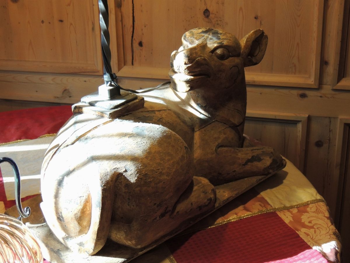 Coppia di Grandi Lumi in Legno Tenero e Ferro Battuto