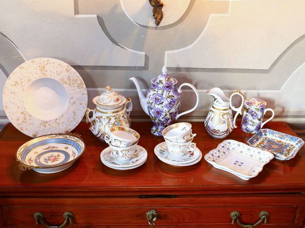 A porcelain accessories lot  - Auction Furniture and Paintings from Palazzo al Bosco and from other private property - Maison Bibelot - Casa d'Aste Firenze - Milano
