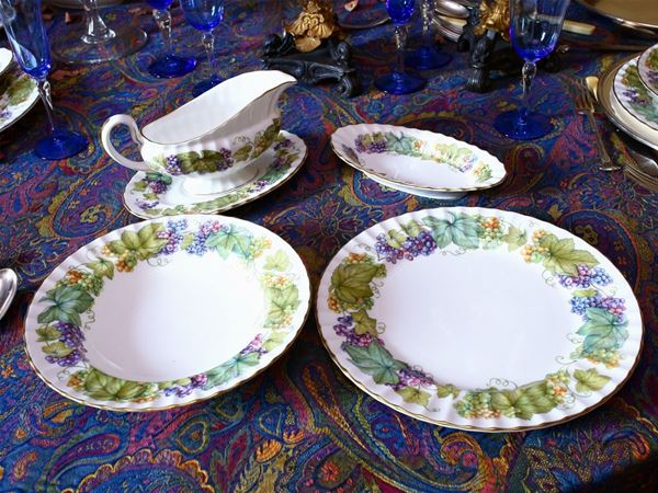 An english porcelain "Vine Harvest" dish set