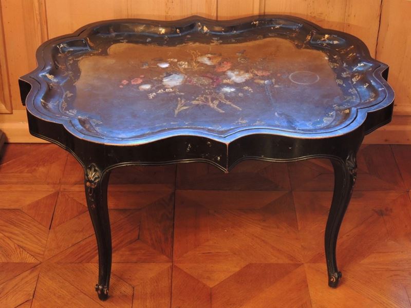 Tavolino Basso in Legno Ebanizzato