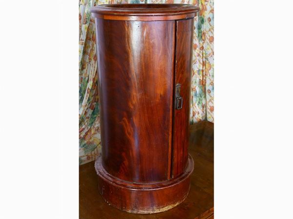 A mahogany column night table  (19th century)  - Auction Furniture and Paintings from Palazzo al Bosco and from other private property - Maison Bibelot - Casa d'Aste Firenze - Milano