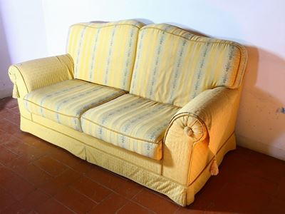 Divano a Due Posti Imbottito