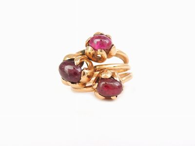 Anello in Oro Giallo con Rubini