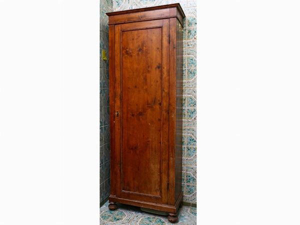 A rustic softwood small cupboard  (late 19th century)  - Auction The florentine house of the soprano Marcella Tassi - Maison Bibelot - Casa d'Aste Firenze - Milano