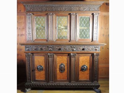 Credenza a Due Corpi in Noce ed Acero