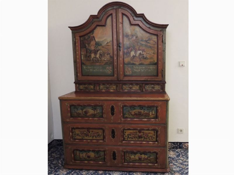 Cassettone Tirolese con Alzata in Legno Tenero Dipinto