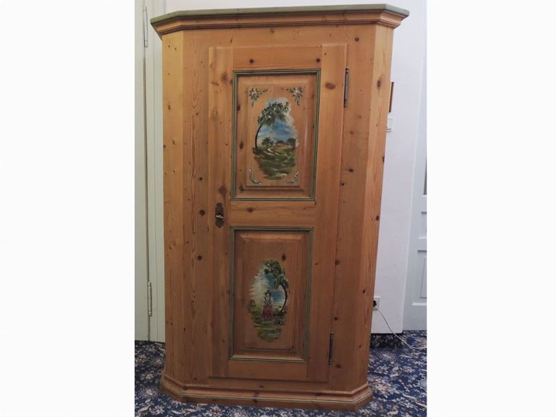 Armadio Tirolese in Legno Tenero Dipinto