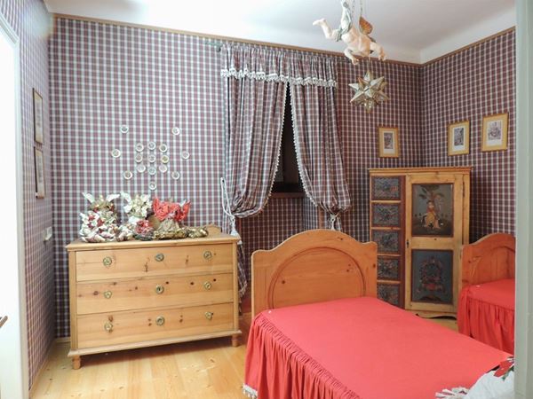 A bedroom tartan cotton fabric tapestry