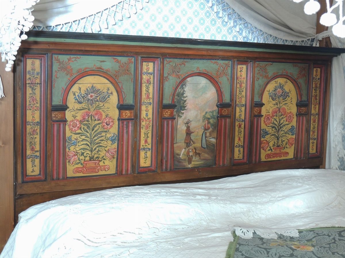 Letto Tirolese Matrimoniale a Baldacchino
