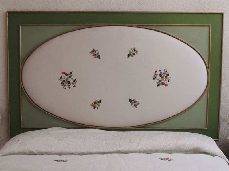 Testiera per Letto Matrimoniale in Legno Dipinto nei Toni del Verde