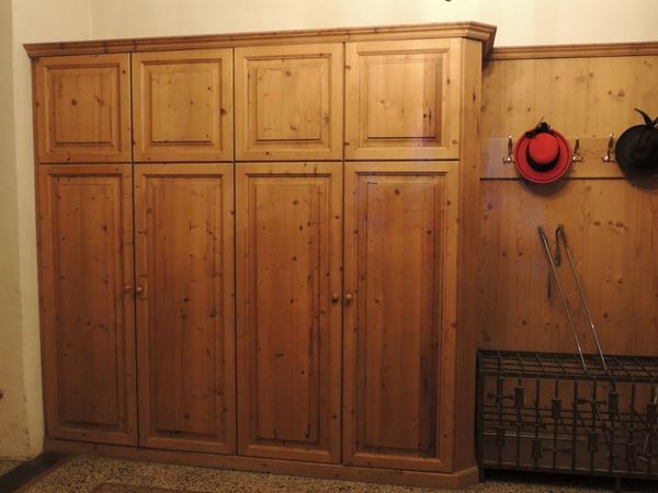 A Tyrolean softwood warbrobe closet  (20th century)  - Auction Tyrolean furniture from Villa Regina in Dobbiaco - Maison Bibelot - Casa d'Aste Firenze - Milano