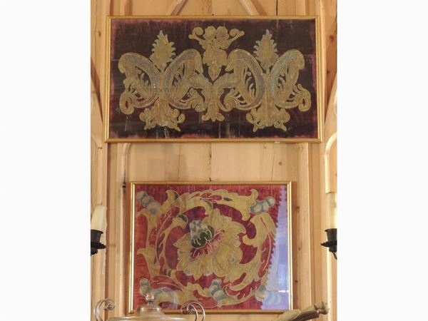 Two fragments of ancient embroderies  (18th centruy)  - Auction Tyrolean furniture from Villa Regina in Dobbiaco - Maison Bibelot - Casa d'Aste Firenze - Milano