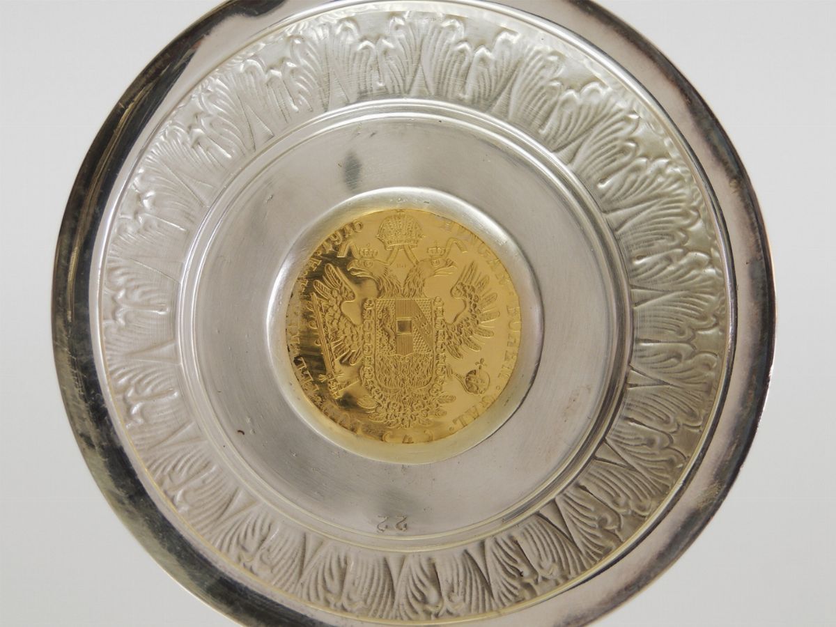 Tankard in Argento 835/1000 con Inserite Monete D'oro