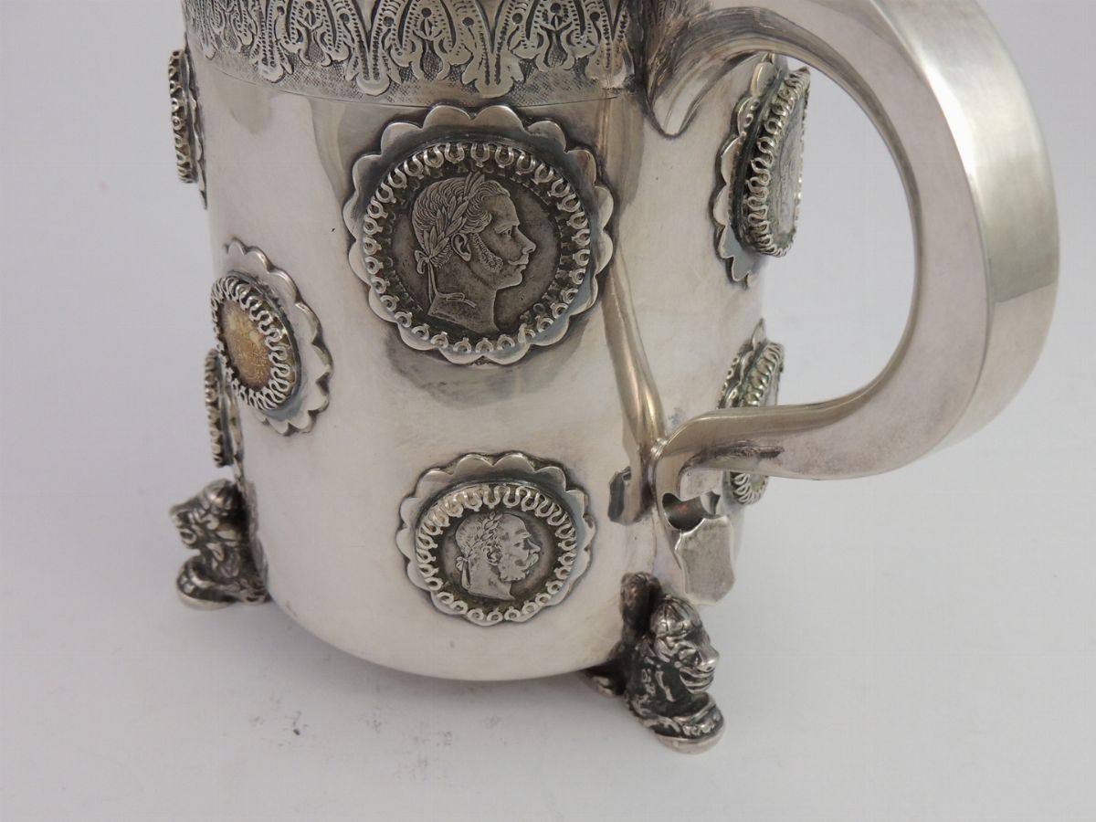 Tankard in Argento 835/1000 con Inserite Monete D'oro