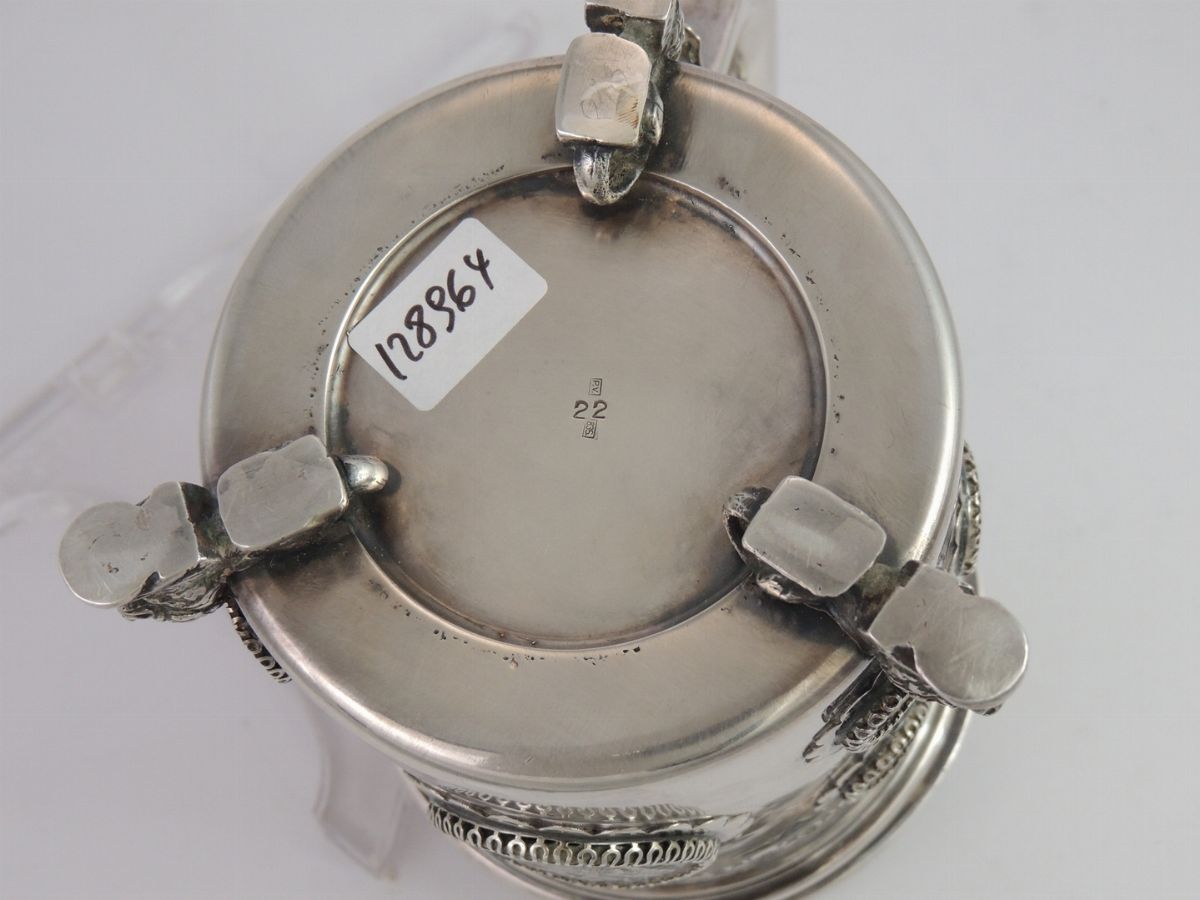 Tankard in Argento 835/1000 con Inserite Monete D'oro
