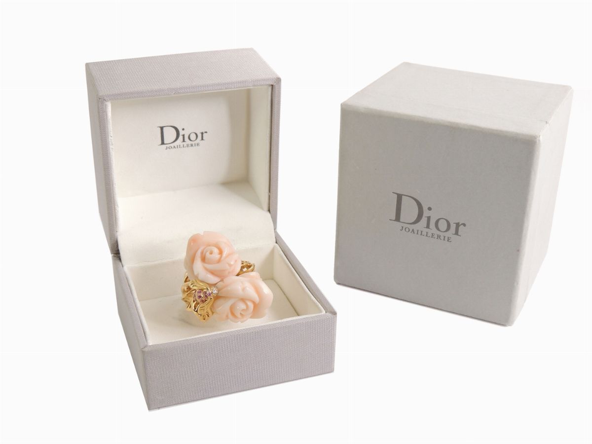 Anello Dior in Oro Giallo, Diamanti, Rubini e Coralli Rosa