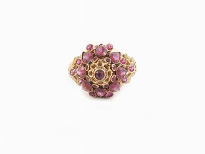 Anello in Oro Giallo 585/1000 con Rubini
