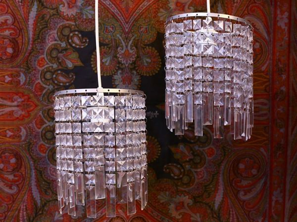 A pair of cristal lamps