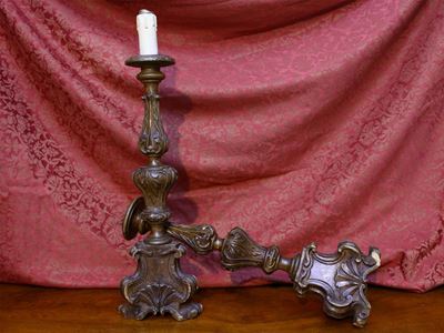 Coppia di Torciere in Legno Argentato