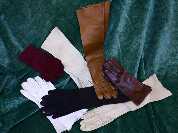 Sette guanti vintage in pelle