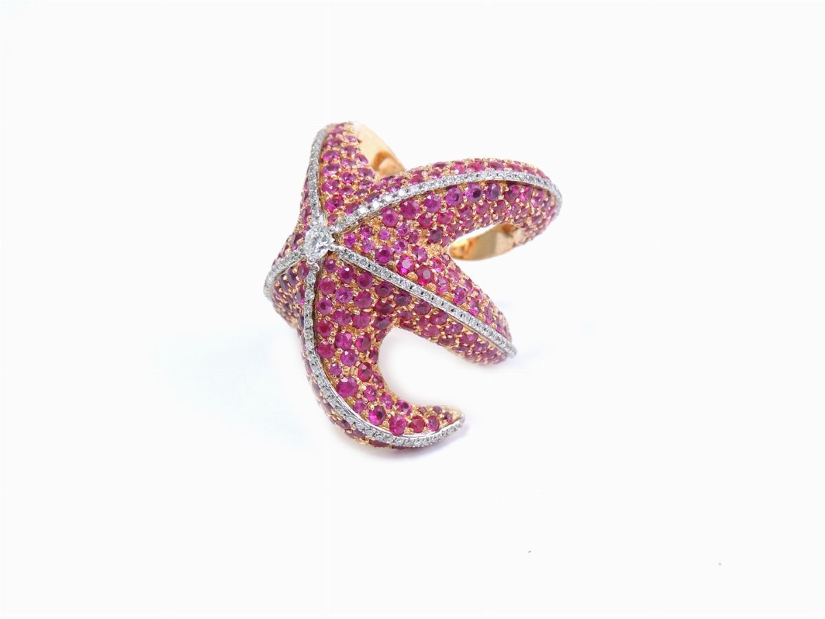 Anello Animalier in Oro Rosa e Bianco con Diamanti e Rubini