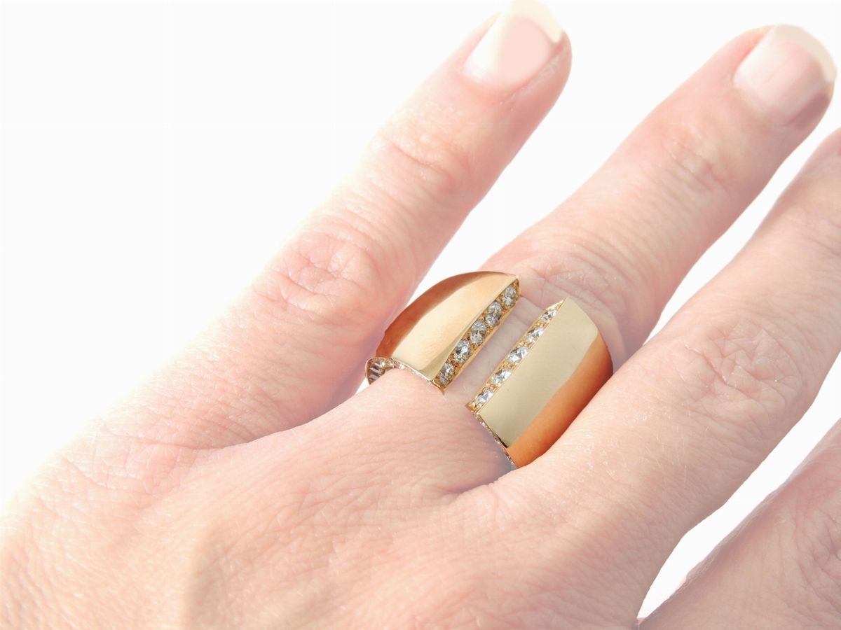 Demi Parure Anello e Orecchini in Oro Giallo e Diamanti