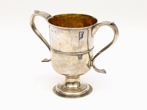 A silver cup  - Auction Furniture and Paintings from Palazzo al Bosco and from other private property - Maison Bibelot - Casa d'Aste Firenze - Milano