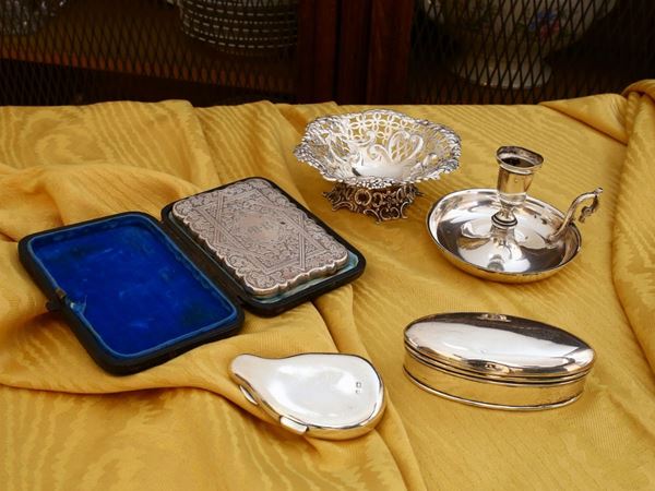 Lot of english silver curiosities  (late 19th/early 20th century)  - Auction Furniture and Paintings from Palazzo al Bosco and from other private property - Maison Bibelot - Casa d'Aste Firenze - Milano